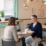 Slow Dating : Ralentir pour Mieux Vivre ses Rencontres