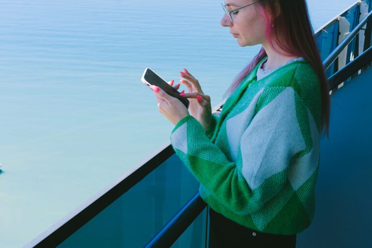 Wifi Public en Vacances : Sécuriser ses Données en 2026
